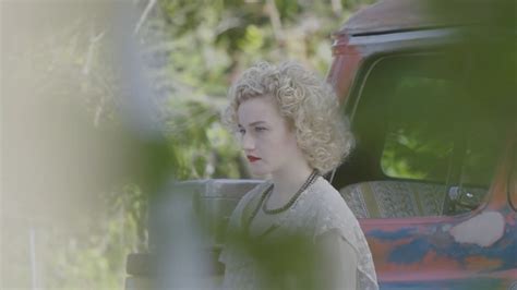 julia garner sex|Julia Garner à poil : vidéos porno et sex tapes @ xHamster